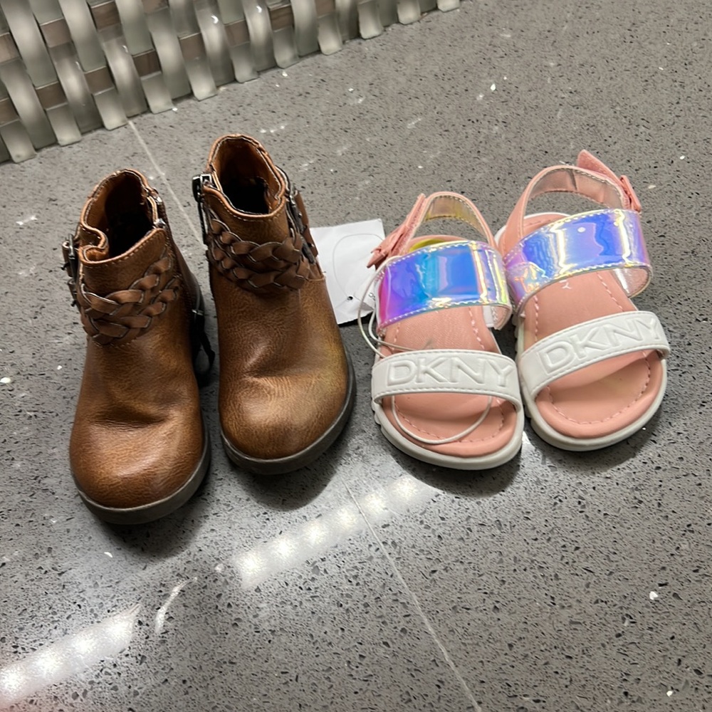 Set of 2 pairs size 5Tand 6T - Picture 5 of 8